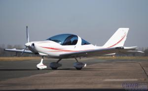 TL-2000 STING S4飛機(jī)介紹